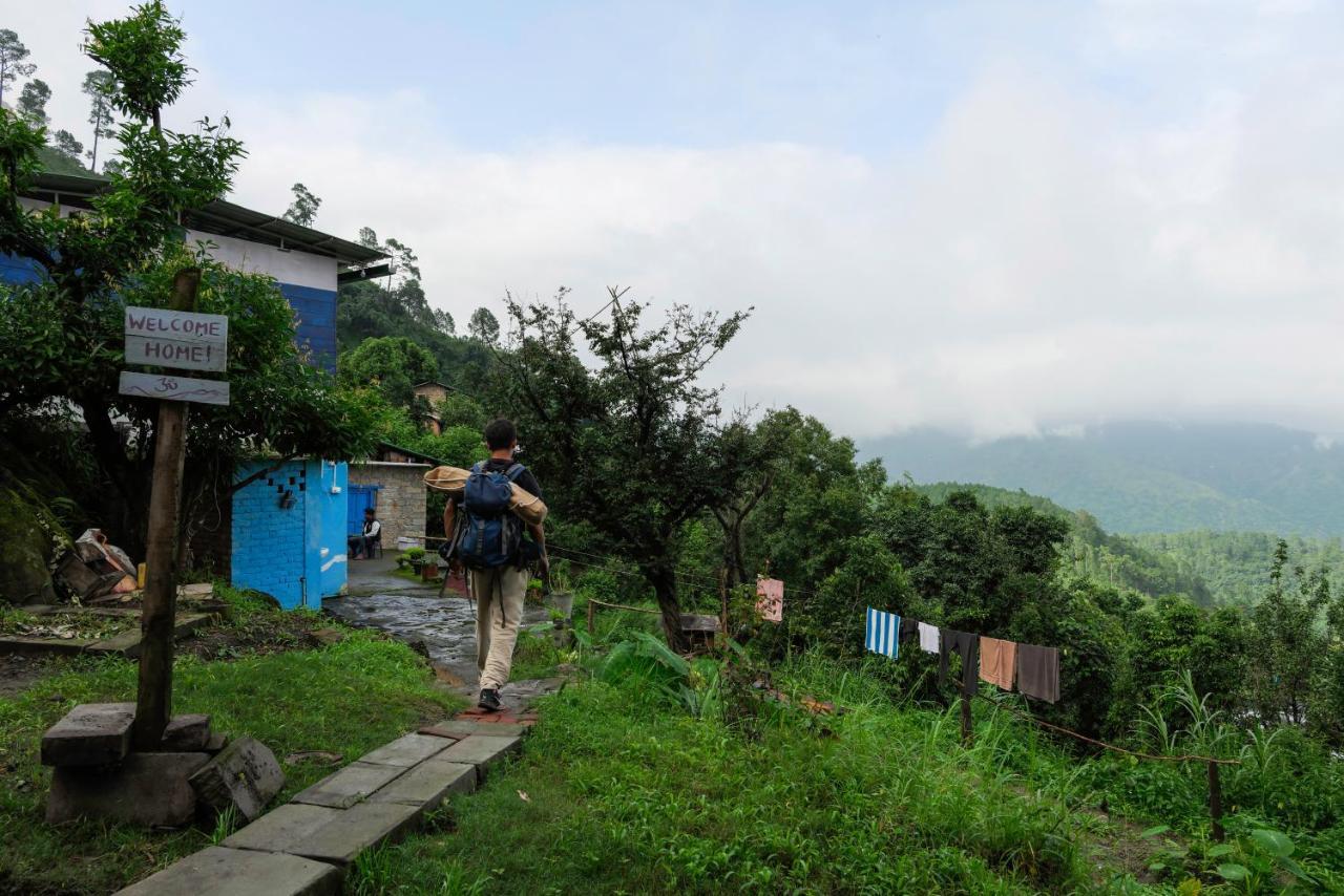 Vista Hostel Jeolikote, Nainital Patwa Dunga Exterior photo